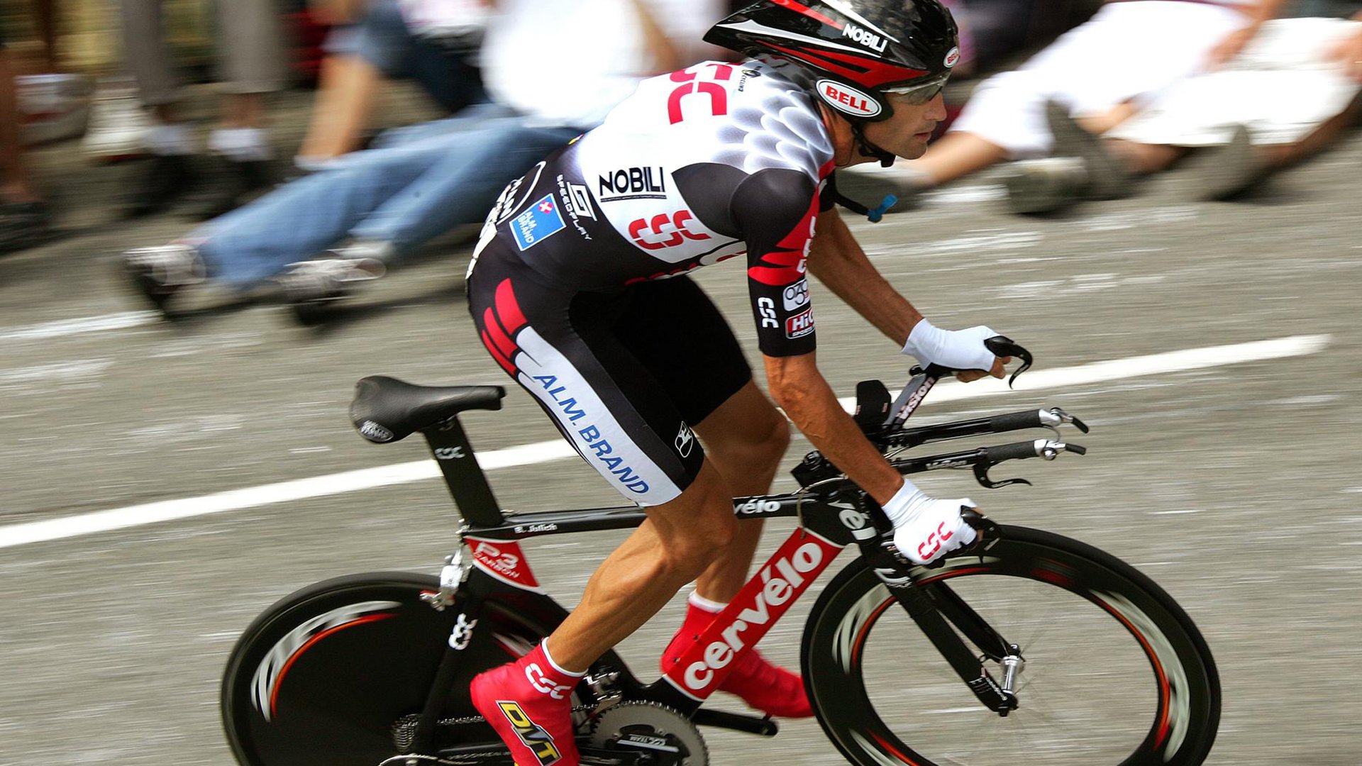 欧冠小组赛：门兴压哨抢点战平拜仁 “南大王”最怕的对手再添证据